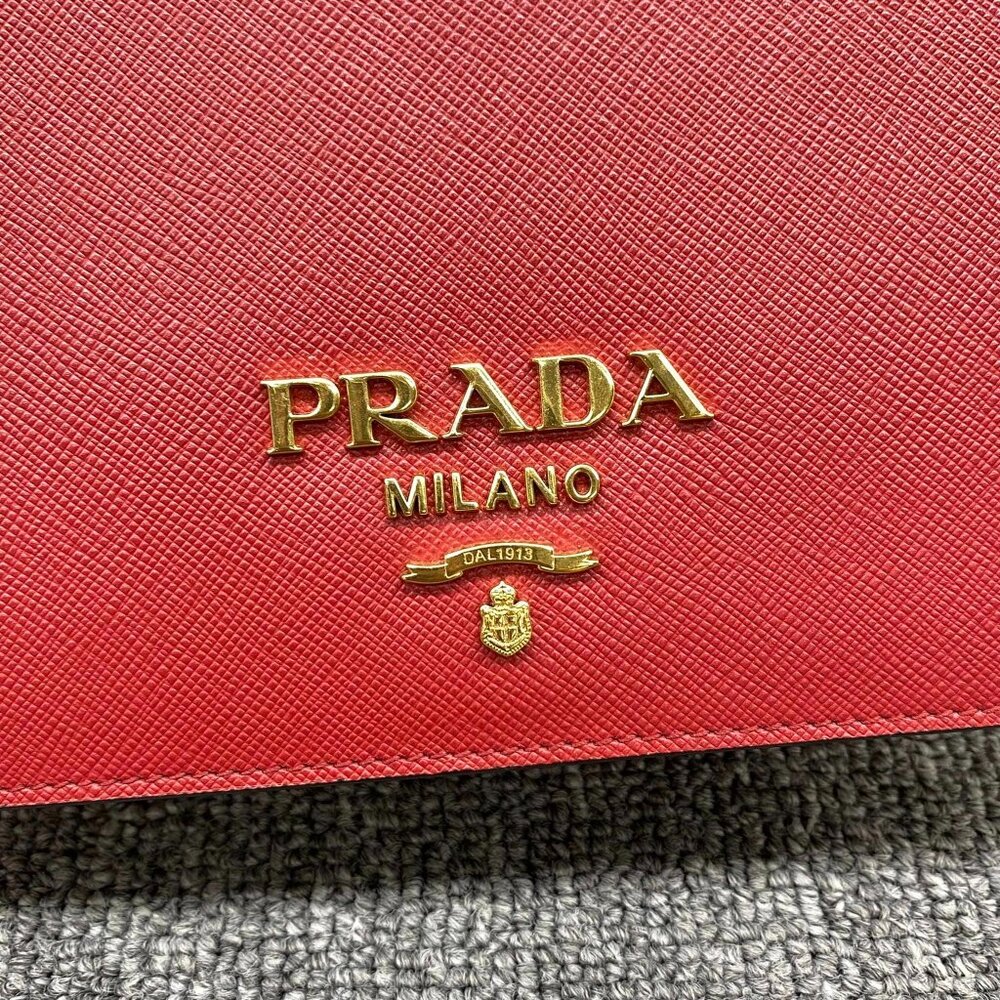 100% Authentic Prada Saffiano Red Leather Crossbody Bag - Picture 4 of 14